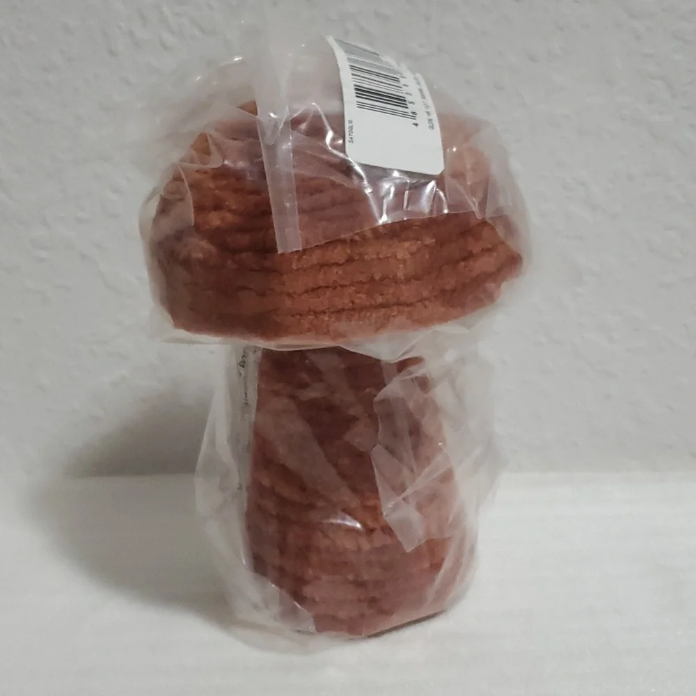Golden Hour Velvet Mushroom Jewelry Holder - Picture 3 of 3